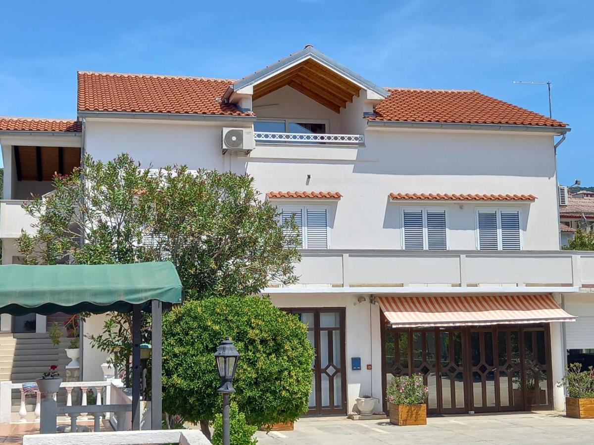 Apartment Preka Palit Exterior foto