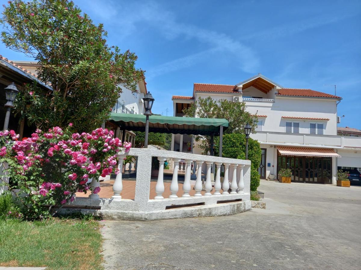 Apartment Preka Palit Exterior foto